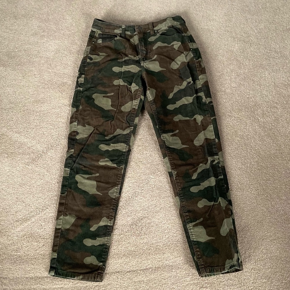 American Eagle Camo Corduroy Pants